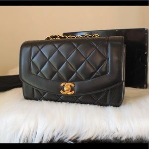 ❌SOLD❌ Chanel Diana Black Lambskin FULL SET